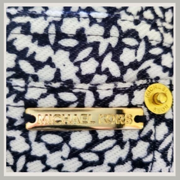 ✨ Michael Kors Straight Leg Pants — Size Medium ✨ - Picture 5 of 5